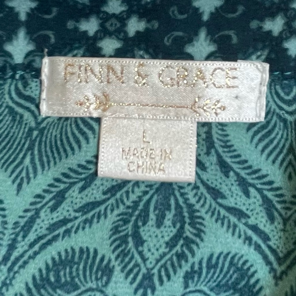 Chic Teal Patterned Women's Blouse - image 3